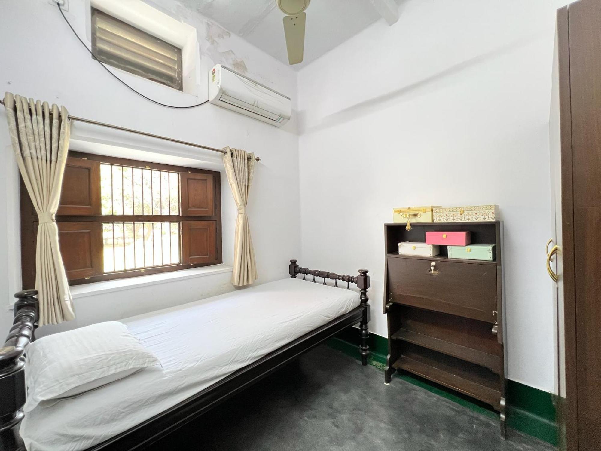 Bed and Breakfast Laxmi Nivas 1949 Secunderabad Экстерьер фото